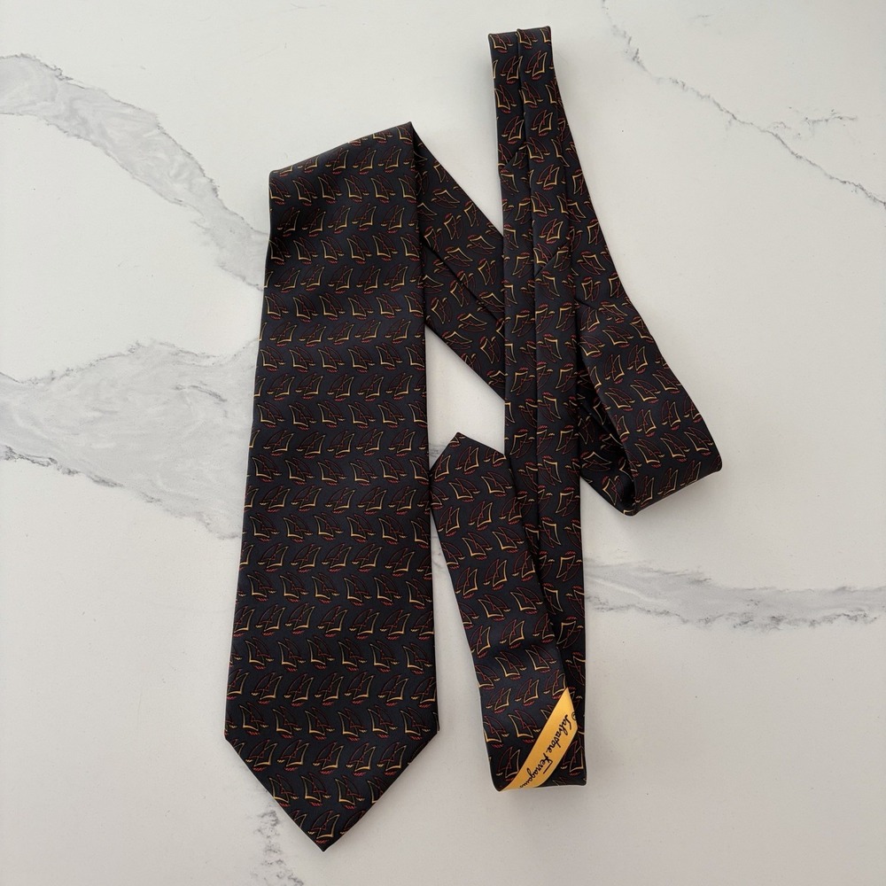 Salvatore Ferragamo Geometric Silk Tie Red Gold Black Made in Italy